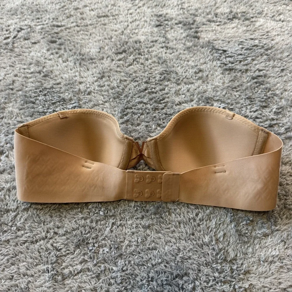 Victoria's Secret Multi-way Strapless Bra 32B Beige V-Hardware Padded Underwire